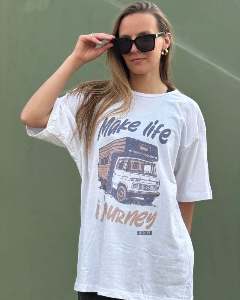 modelo de remera regular make life a journey Recuelife