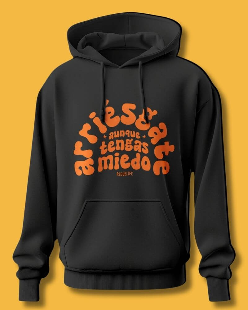 Buzo hoodie arriesgate naranja marca recuelife